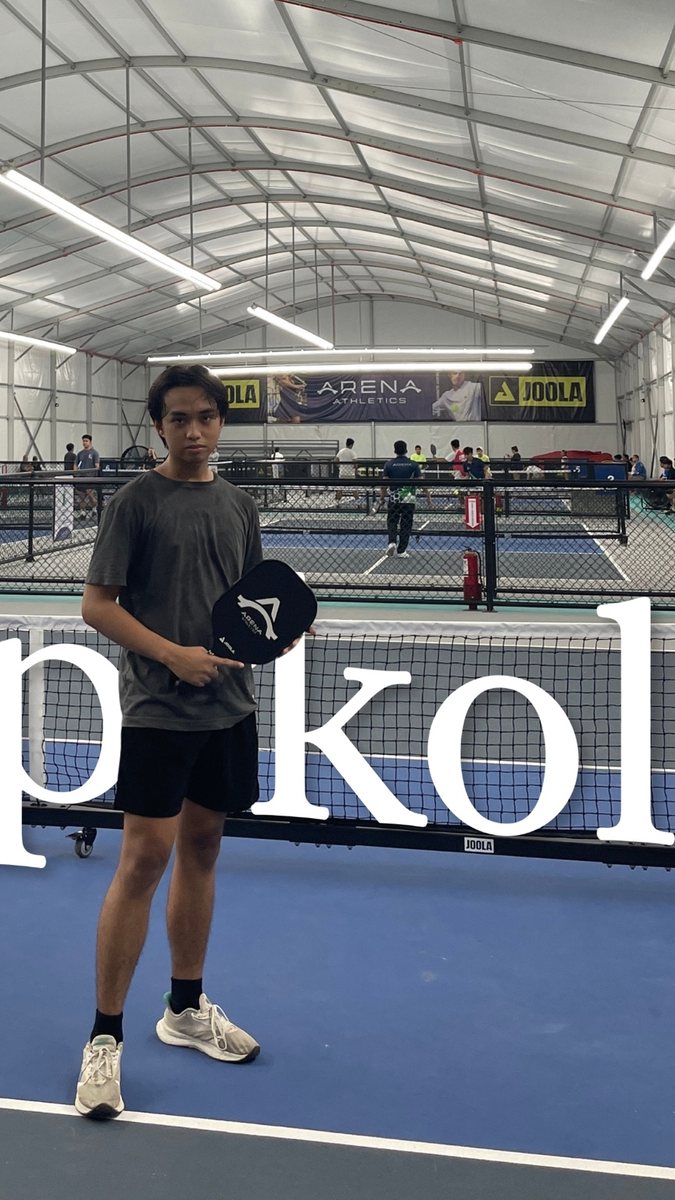 Pickleball practice on court